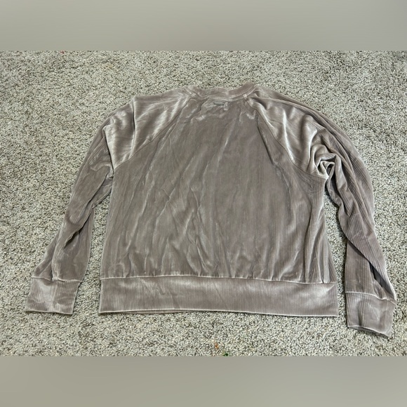 Victoria's Secret TRACKSUIT SET Crew neck & jogger pants VELOUR Size M Beige - Picture 2 of 15